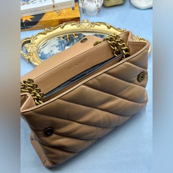 🆕 KURT GEIGER LONDON 🧿 NWOT Large Quilted Leather Soho Shoulder Bag, Camel - Picture 11 of 16